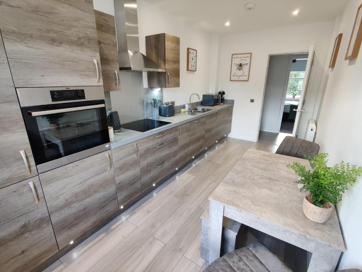 Stunning 2 Bedroom River View Apartment Perth Exterior foto